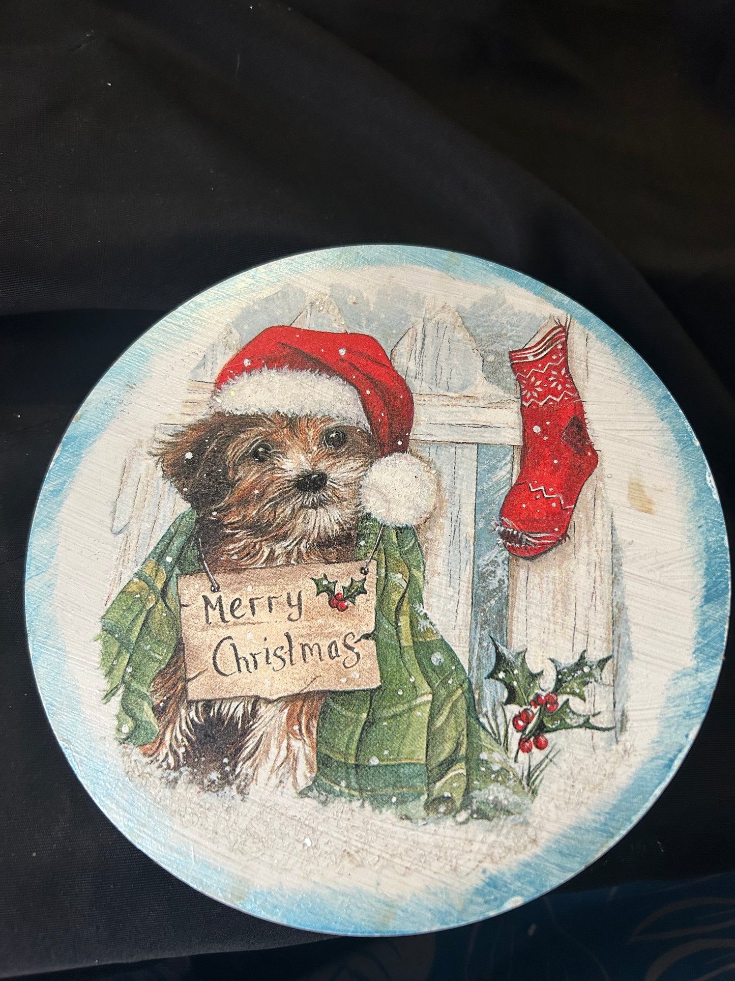 Christmas wood wall hanging (dog)