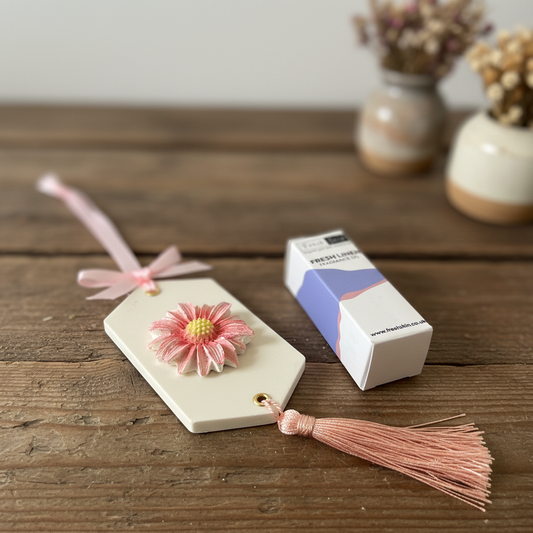 Gerbera Diffuser Lifestyle